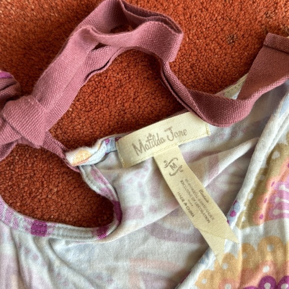 Matilda Jane, super soft tears of Road ruffles tank. Beautiful colors ties back. - Picture 4 of 7